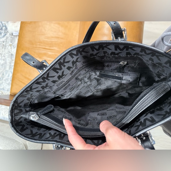 Michael Kors Black MK Logo Tote Bag - Picture 5 of 7